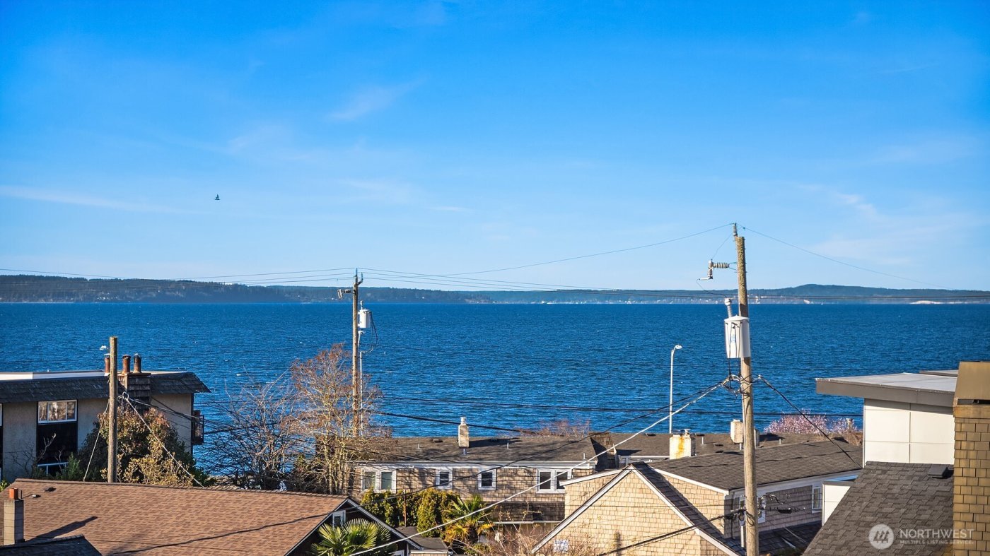 2455 Wickstrom Place SW, Seattle, WA 98116