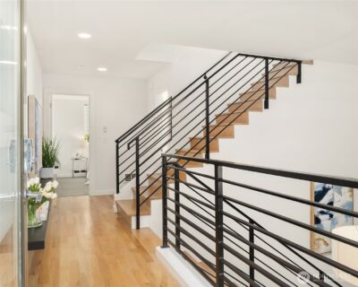 2455 Wickstrom Place SW, Seattle, WA 98116 - Photo 2