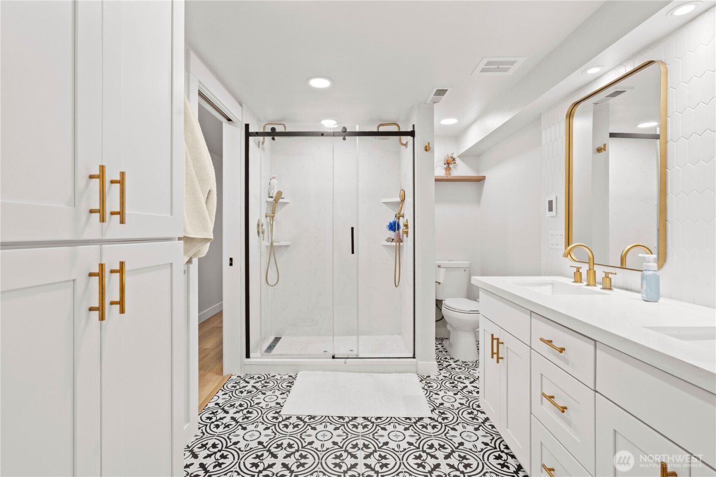 29603 1st Avenue S, Federal Way, WA 98003