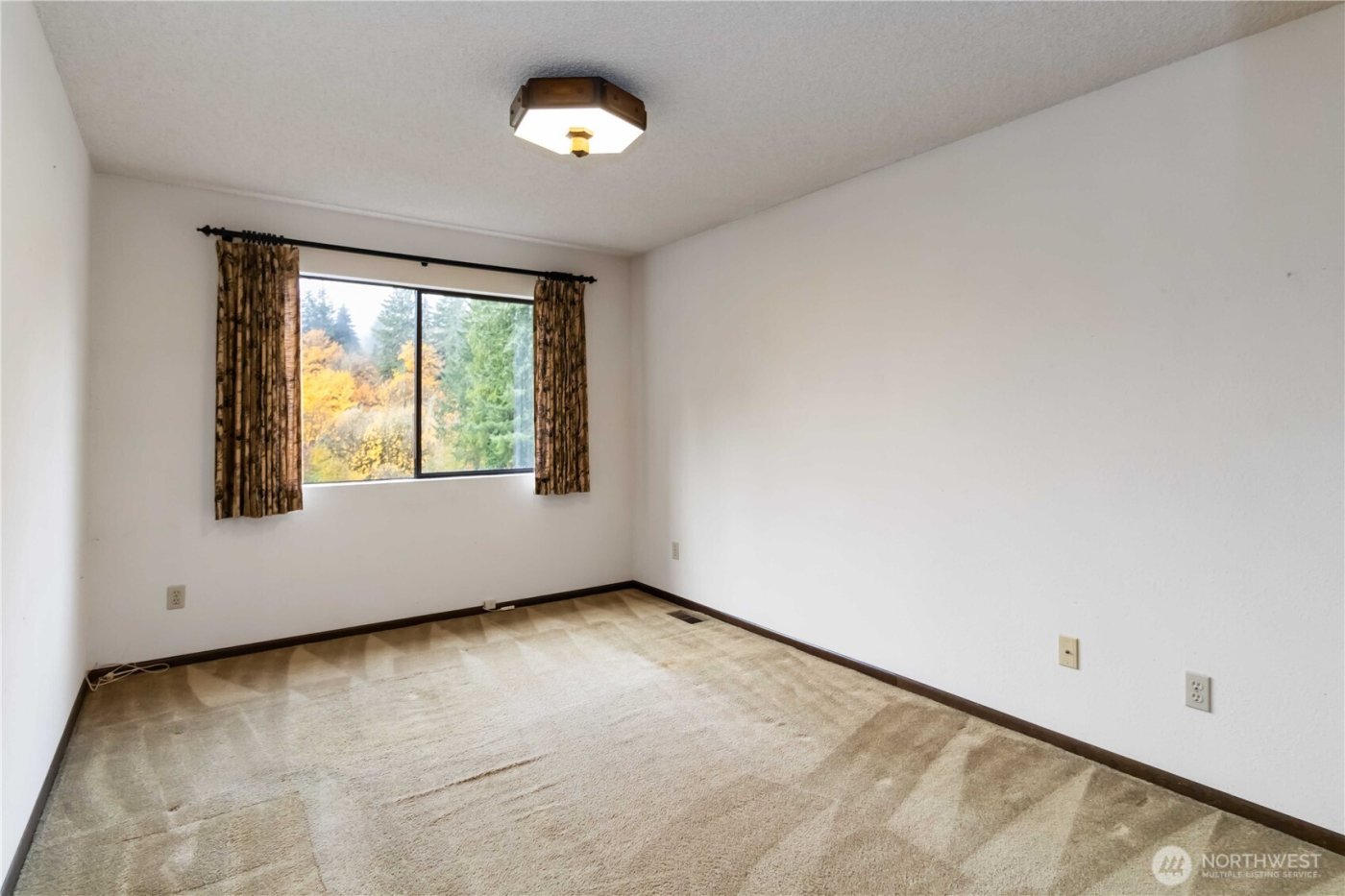 720 Abernathy Creek , Longview, WA 98632