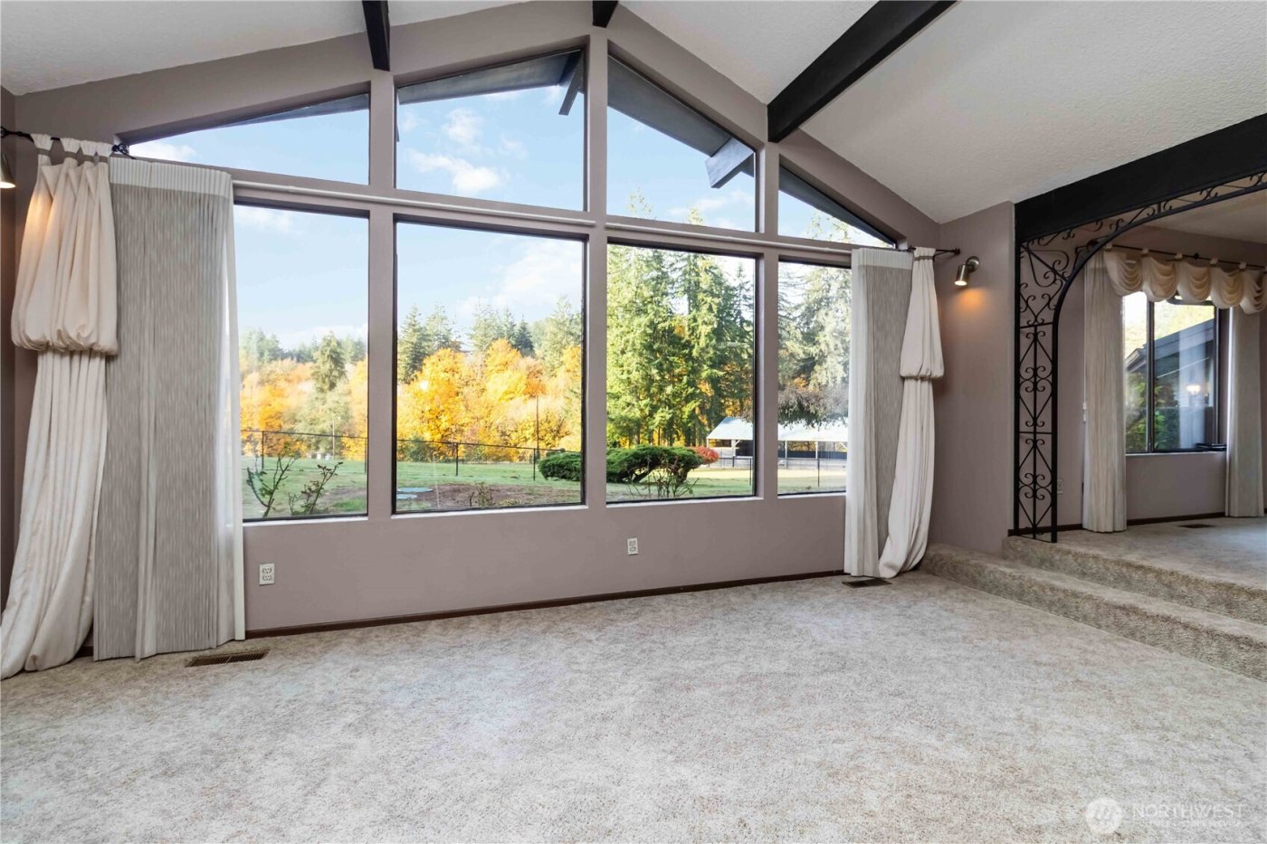 720 Abernathy Creek , Longview, WA 98632