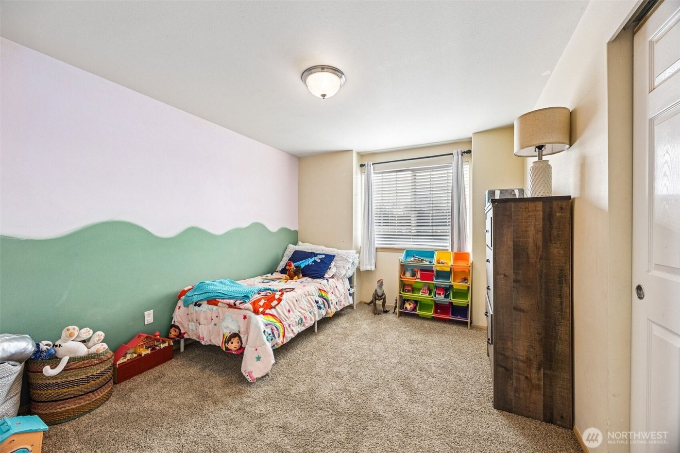 7503 Village Dr , Sumner, WA 98390