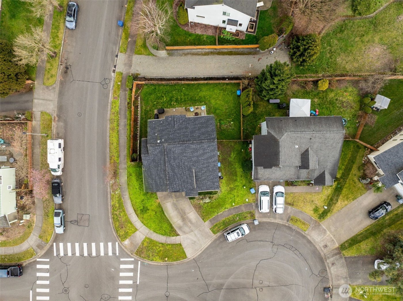 7503 Village Dr , Sumner, WA 98390