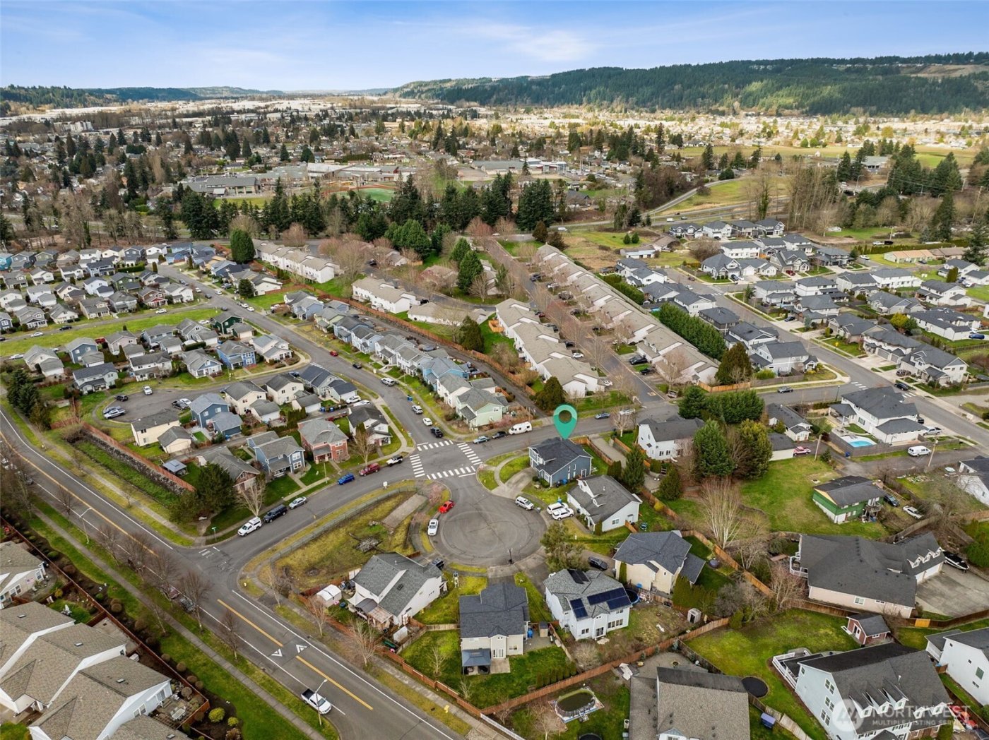 7503 Village Dr , Sumner, WA 98390