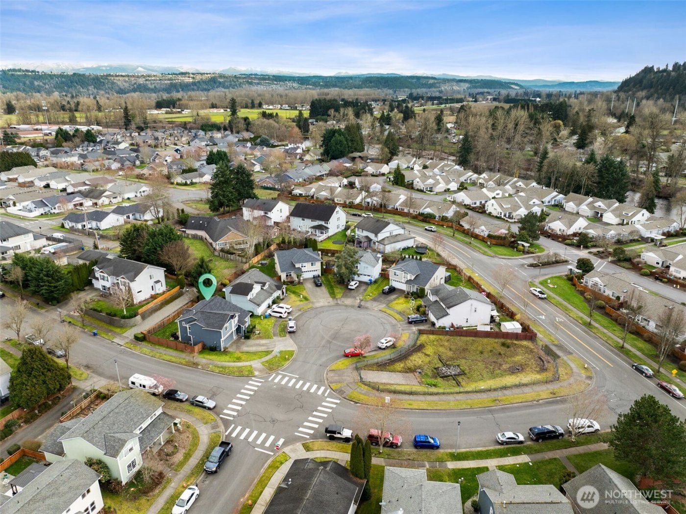 7503 Village Dr , Sumner, WA 98390