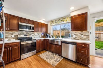 7503 Village Dr , Sumner, WA 98390 - Photo 8