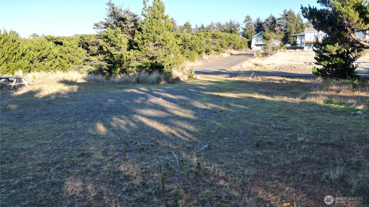 31911 I Street , Ocean Park, WA 98640