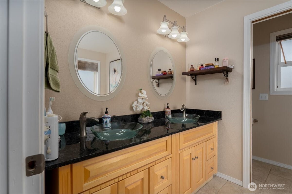 605 Chelan Trails Road , Manson, WA 98831