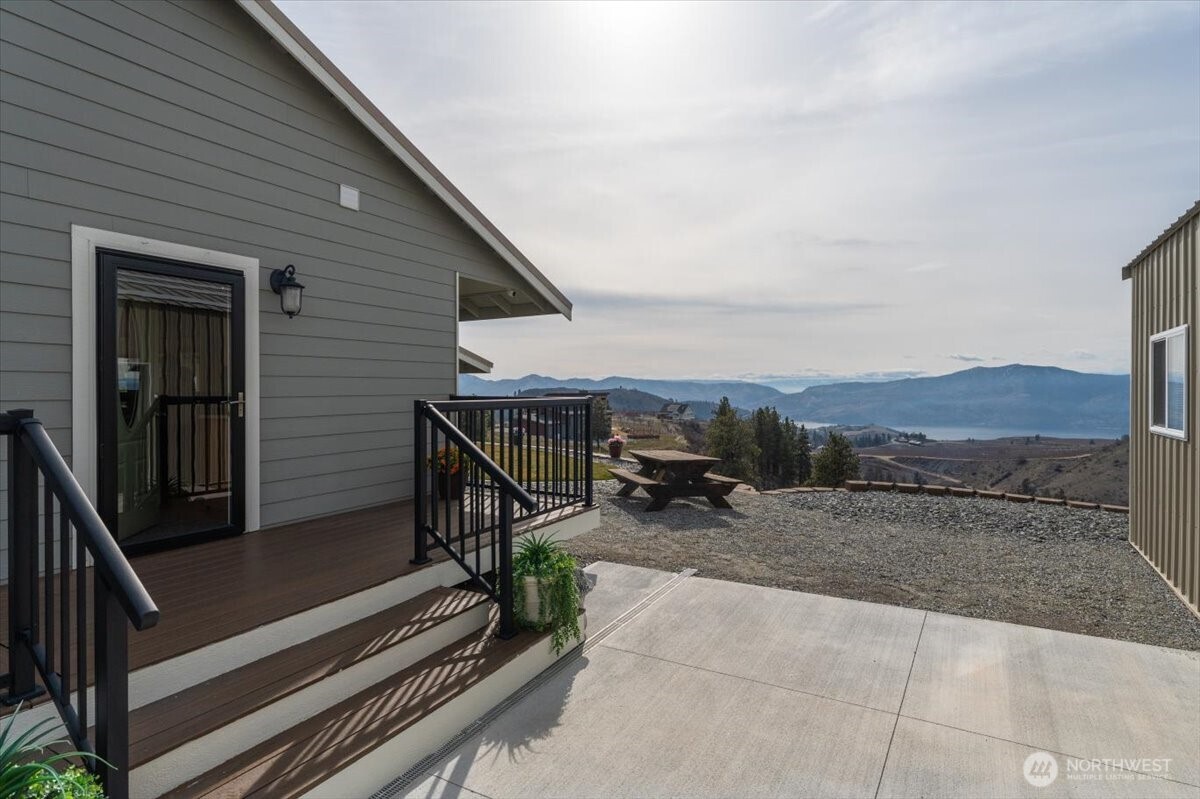 605 Chelan Trails Road , Manson, WA 98831