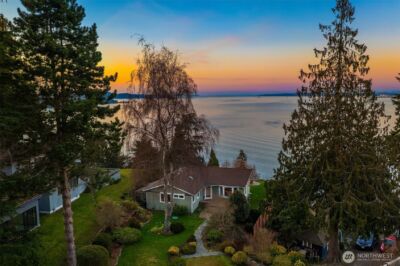 10628 SW Cowan Road , Vashon, WA 98070