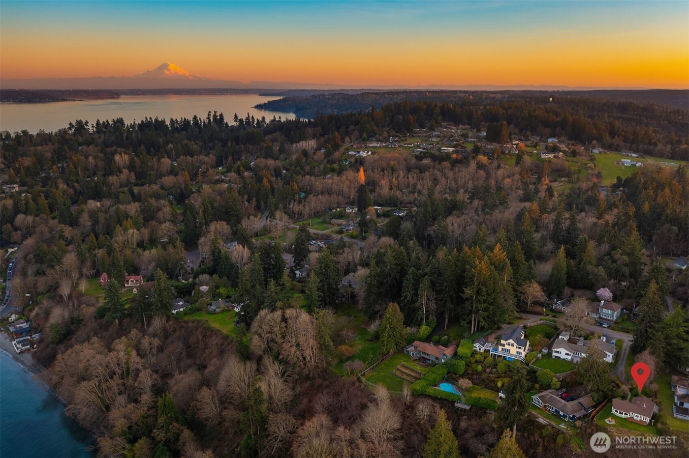 10628 SW Cowan Road , Vashon, WA 98070