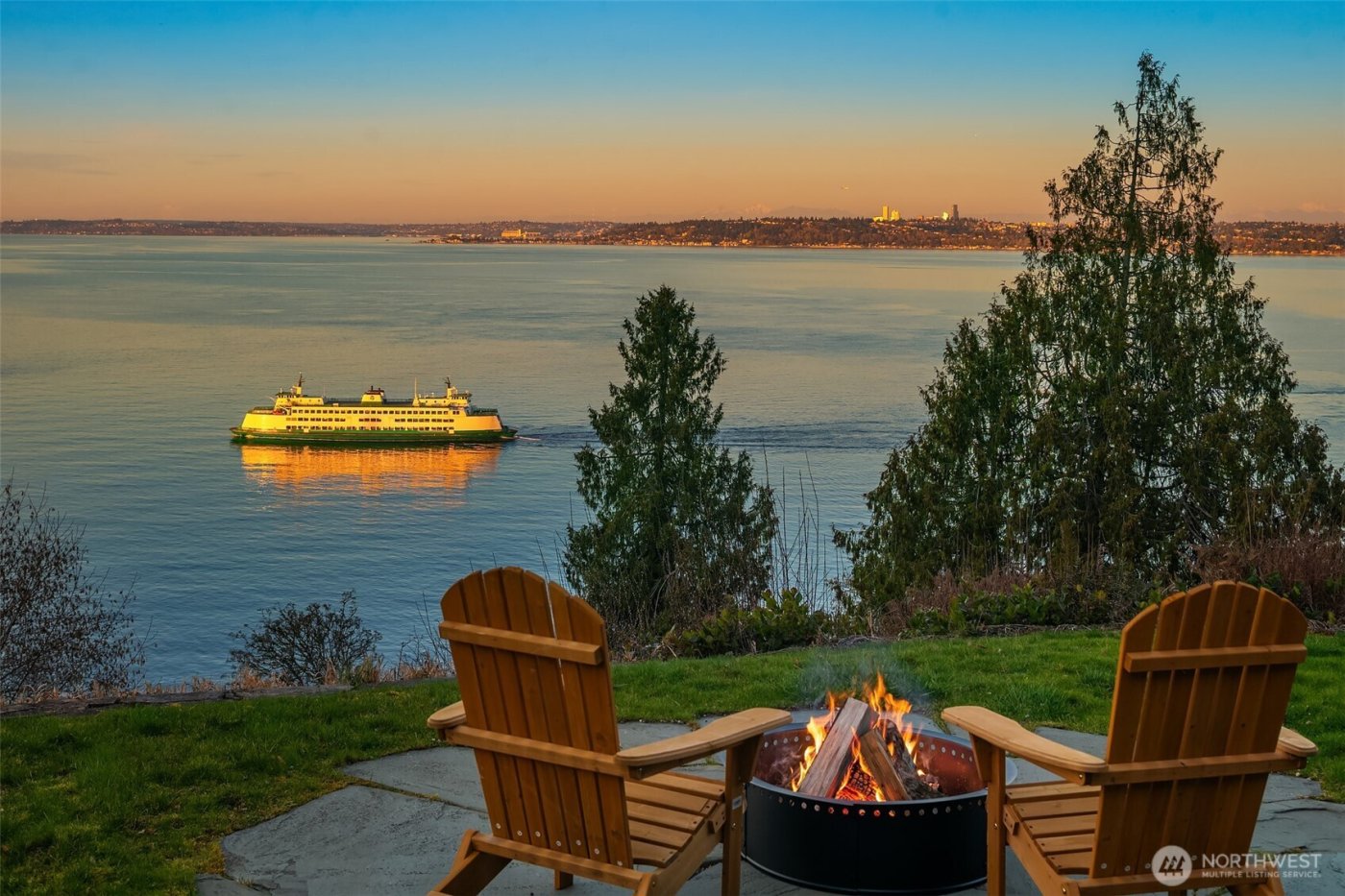 10628 SW Cowan Road , Vashon, WA 98070