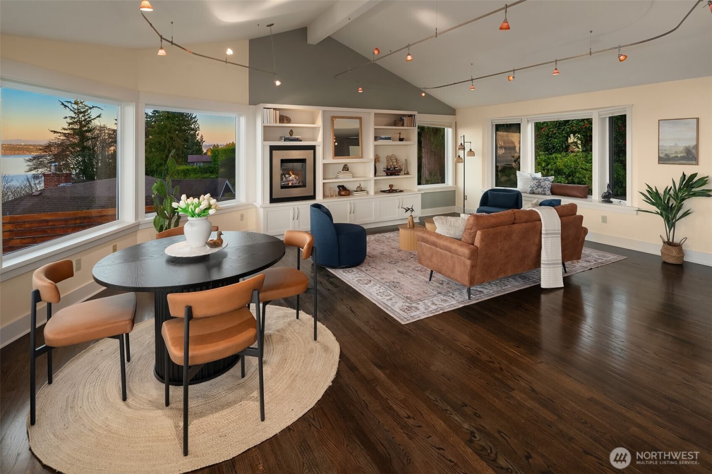 10628 SW Cowan Road , Vashon, WA 98070