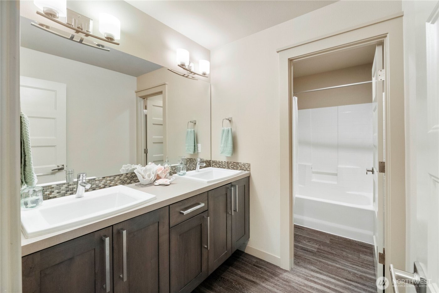 27403 239th Place SE, Maple Valley, WA 98038-6712