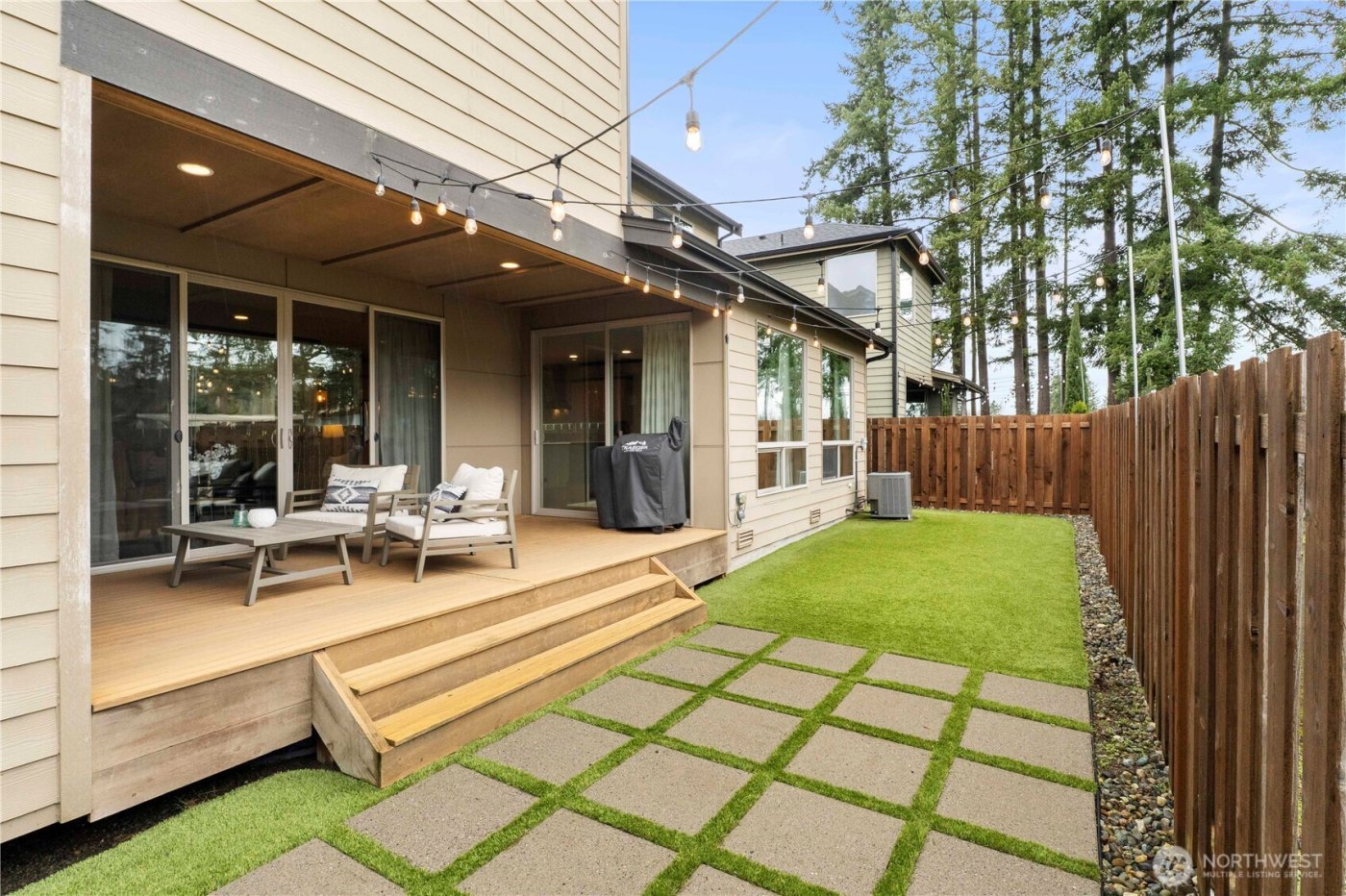 27403 239th Place SE, Maple Valley, WA 98038-6712