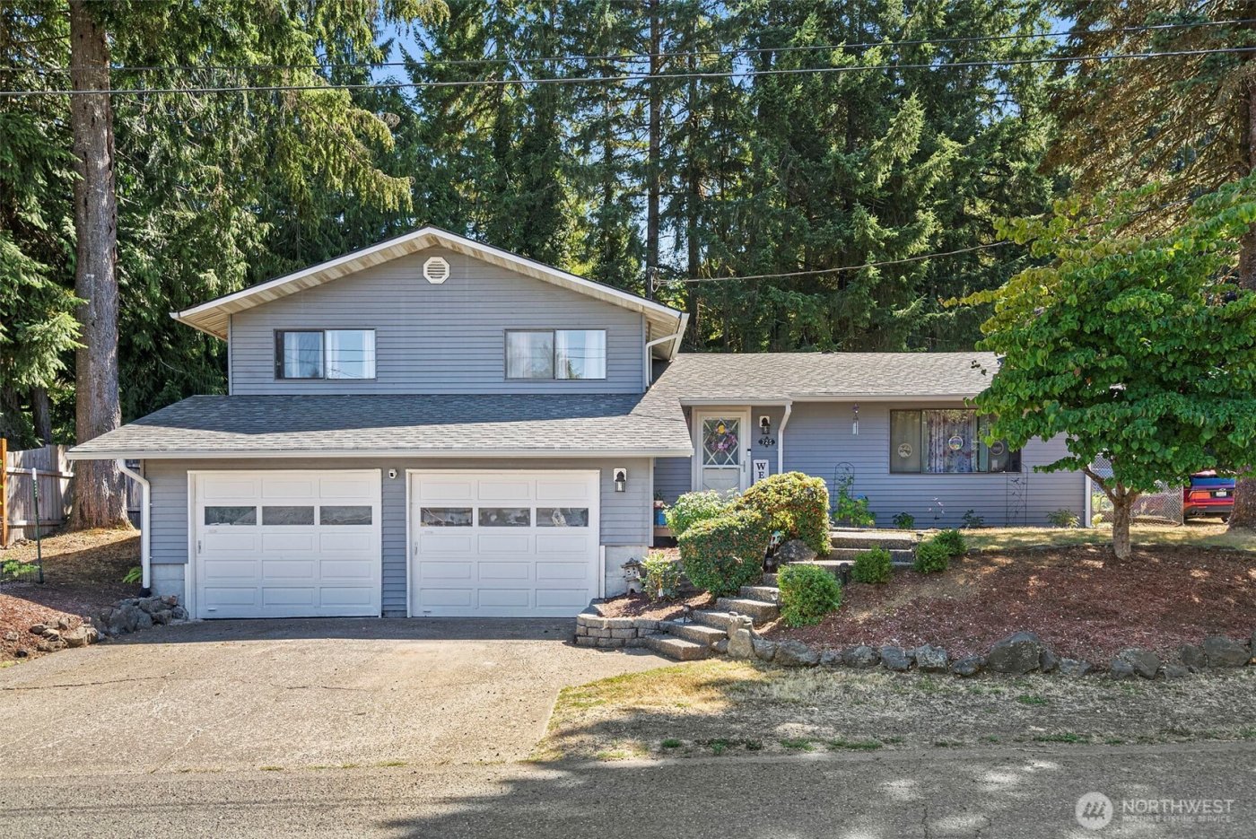 725 W Wyandotte Avenue , Shelton, WA 98584