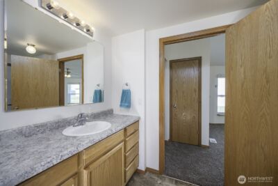 7160 SE Bayview Avenue , Othello, WA 99344 - Photo 7