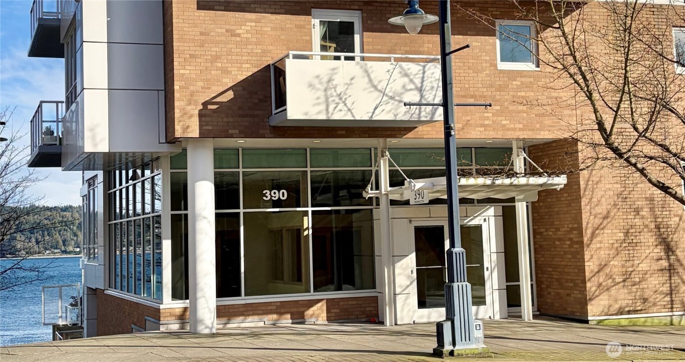 390 Washington Avenue , Bremerton, WA 98337