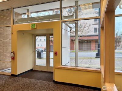 390 Washington Avenue , Bremerton, WA 98337 - Photo 5