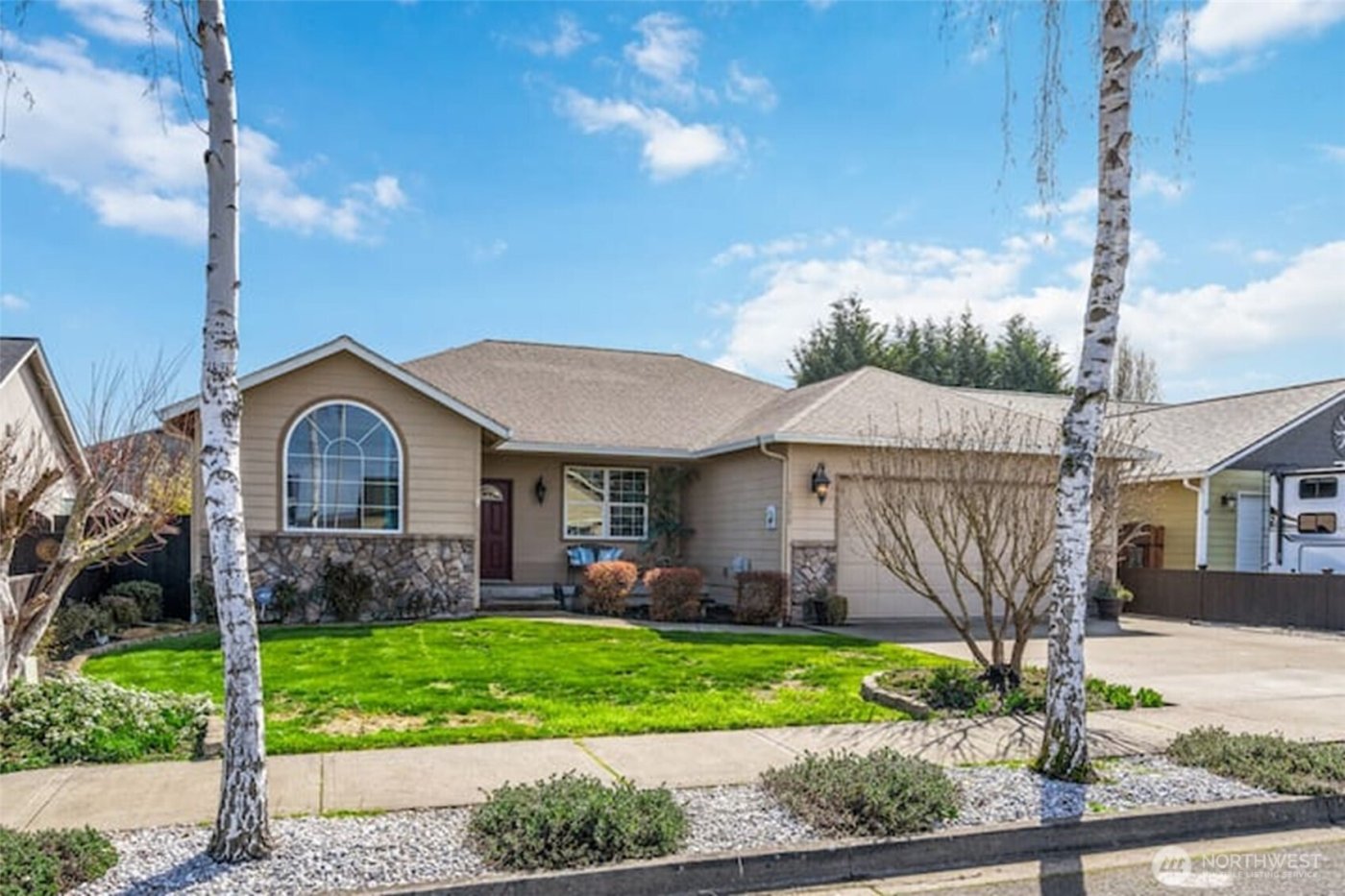 2500 Redwood Avenue , Longview, WA 98632