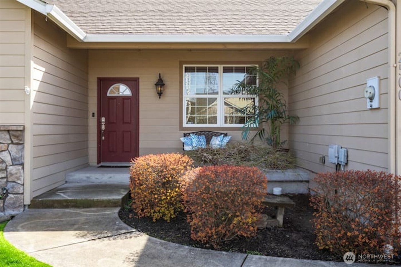 2500 Redwood Avenue , Longview, WA 98632