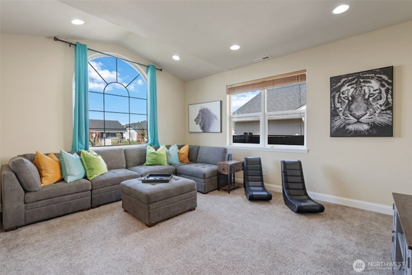 2500 Redwood Avenue , Longview, WA 98632