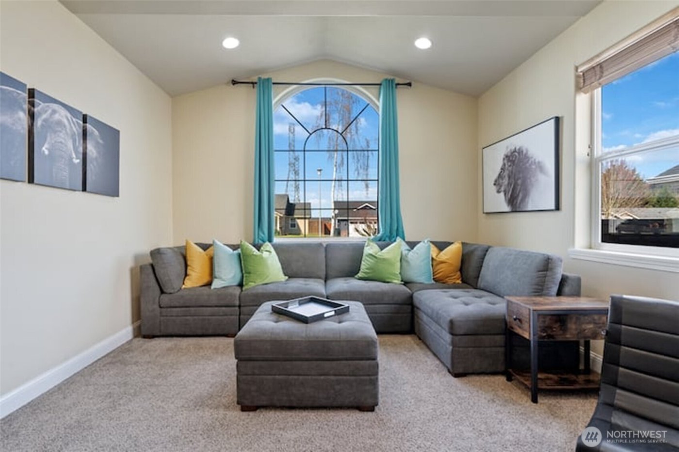 2500 Redwood Avenue , Longview, WA 98632