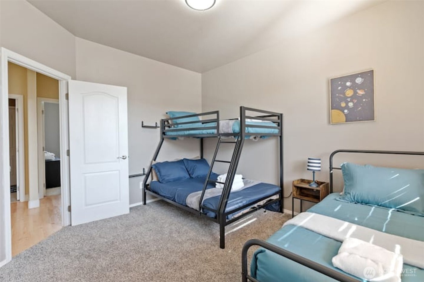 2500 Redwood Avenue , Longview, WA 98632