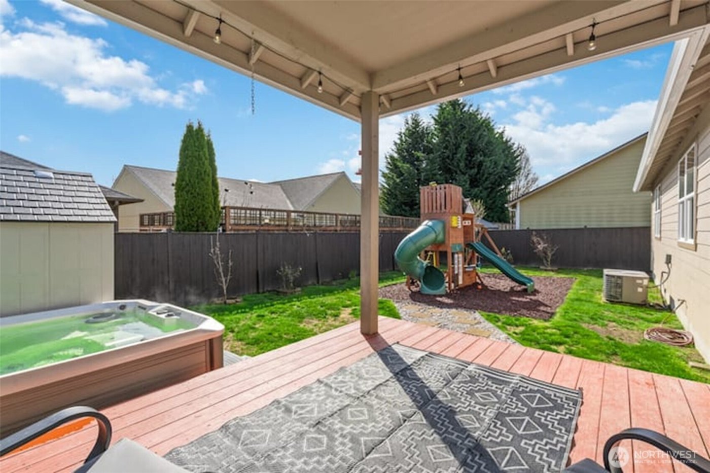 2500 Redwood Avenue , Longview, WA 98632