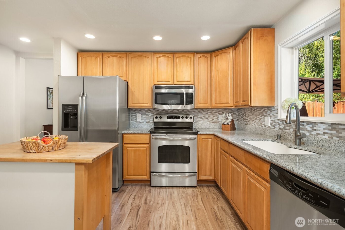 18460 NE Woodinville Duvall Place , Woodinville, WA 98077