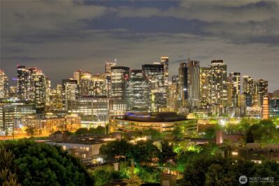 922 Nob Hill Avenue N, Seattle, WA 98109 - Photo 37