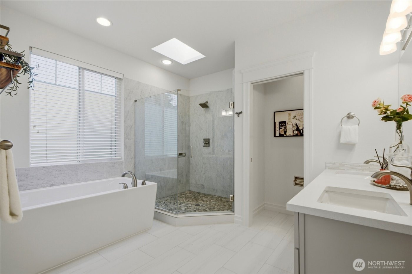 612 128th Avenue NE, Bellevue, WA 98005