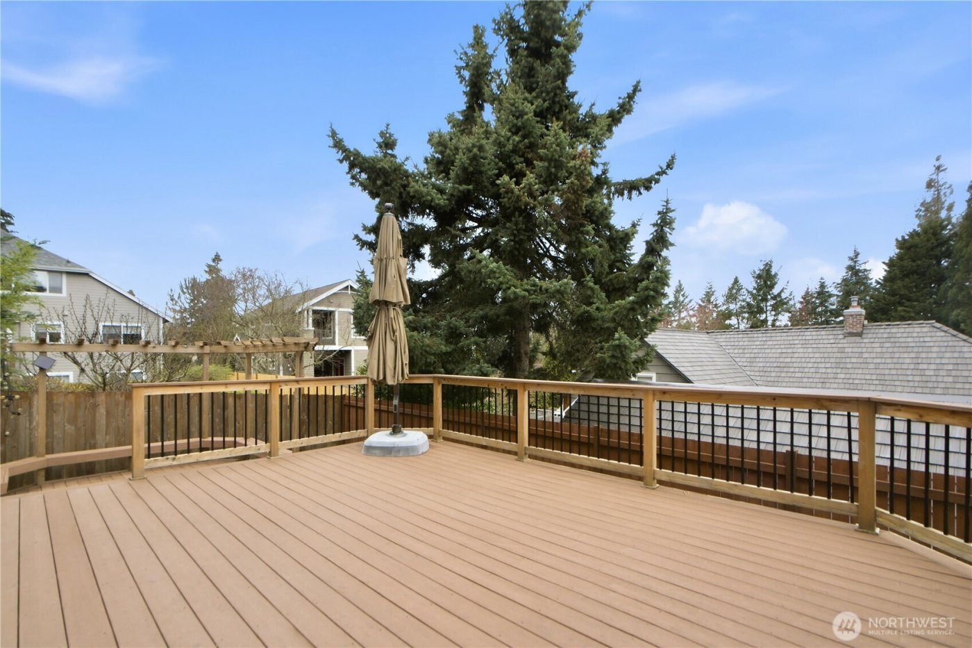 612 128th Avenue NE, Bellevue, WA 98005