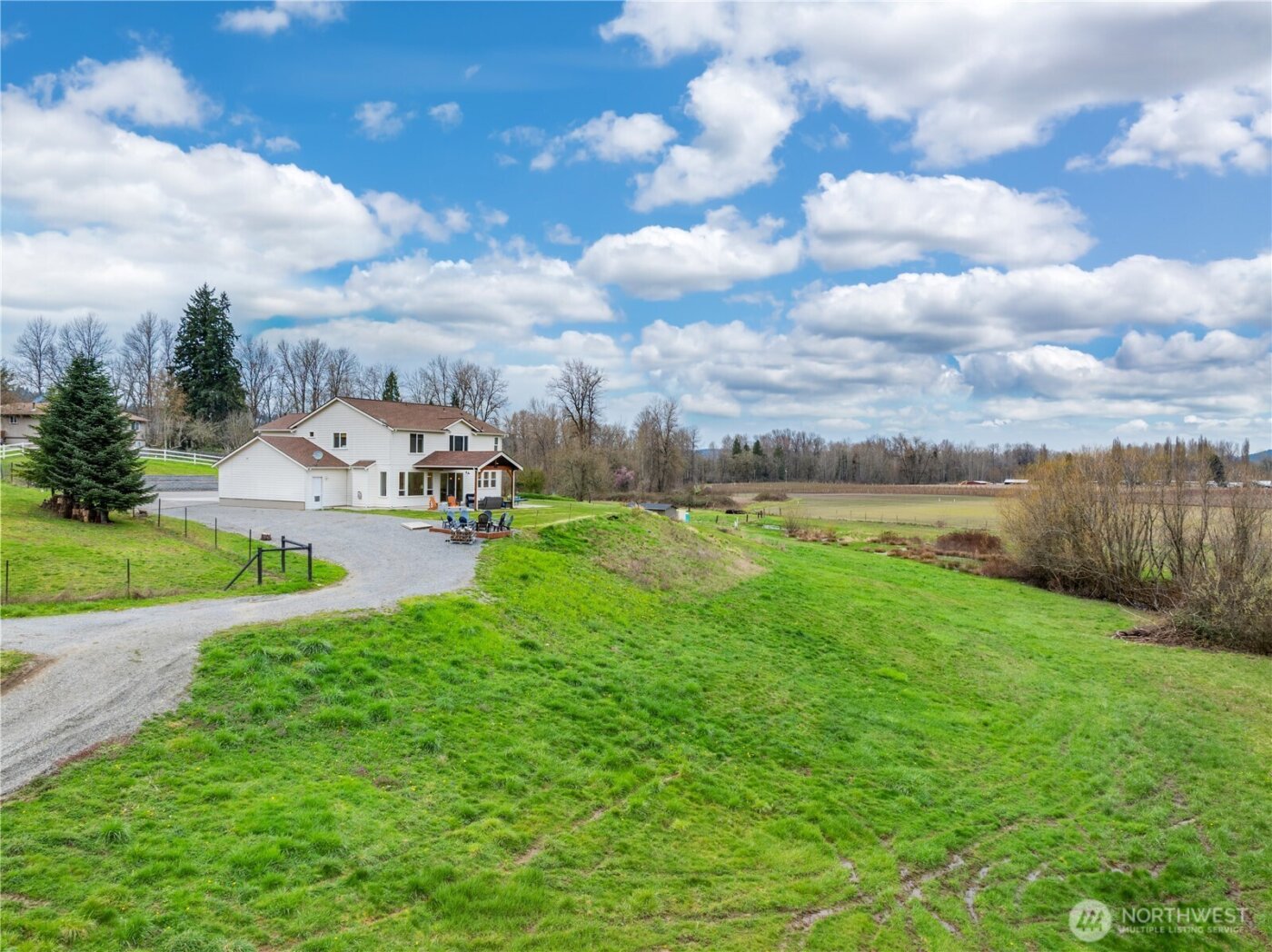 10605 164th Avenue Ct E, Bonney Lake, WA 98391-9222