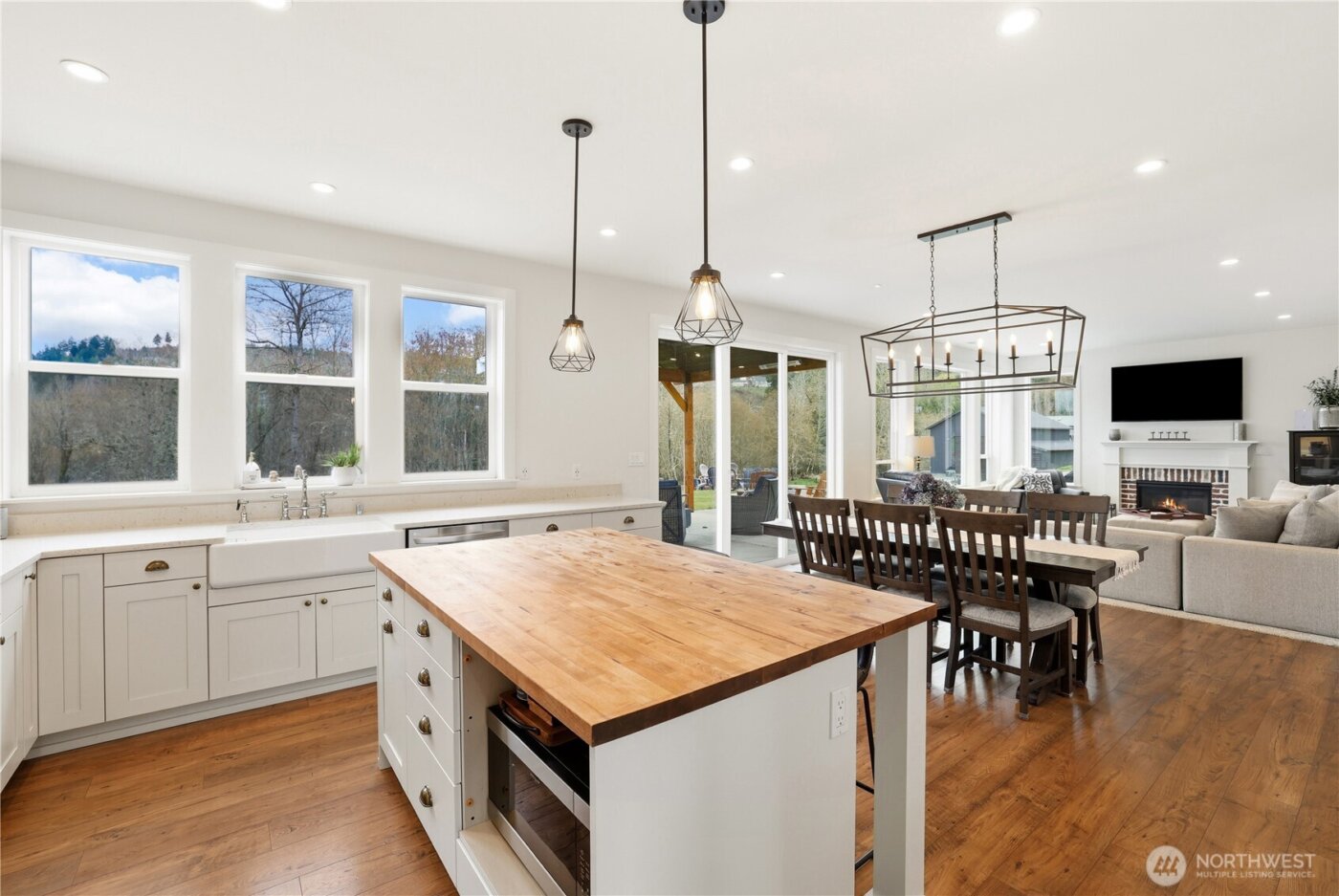 10605 164th Avenue Ct E, Bonney Lake, WA 98391-9222