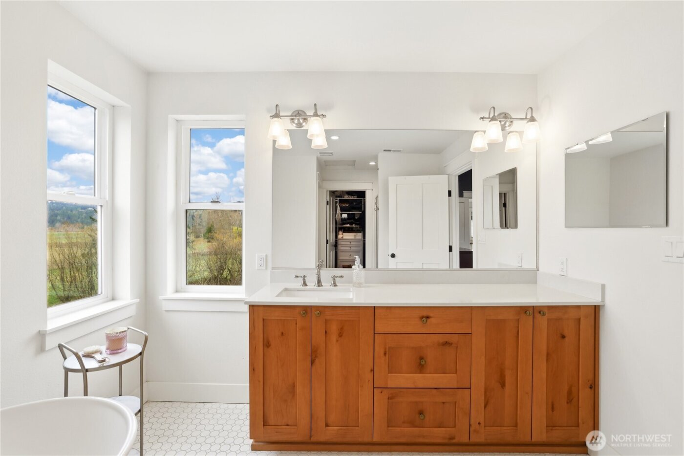 10605 164th Avenue Ct E, Bonney Lake, WA 98391-9222