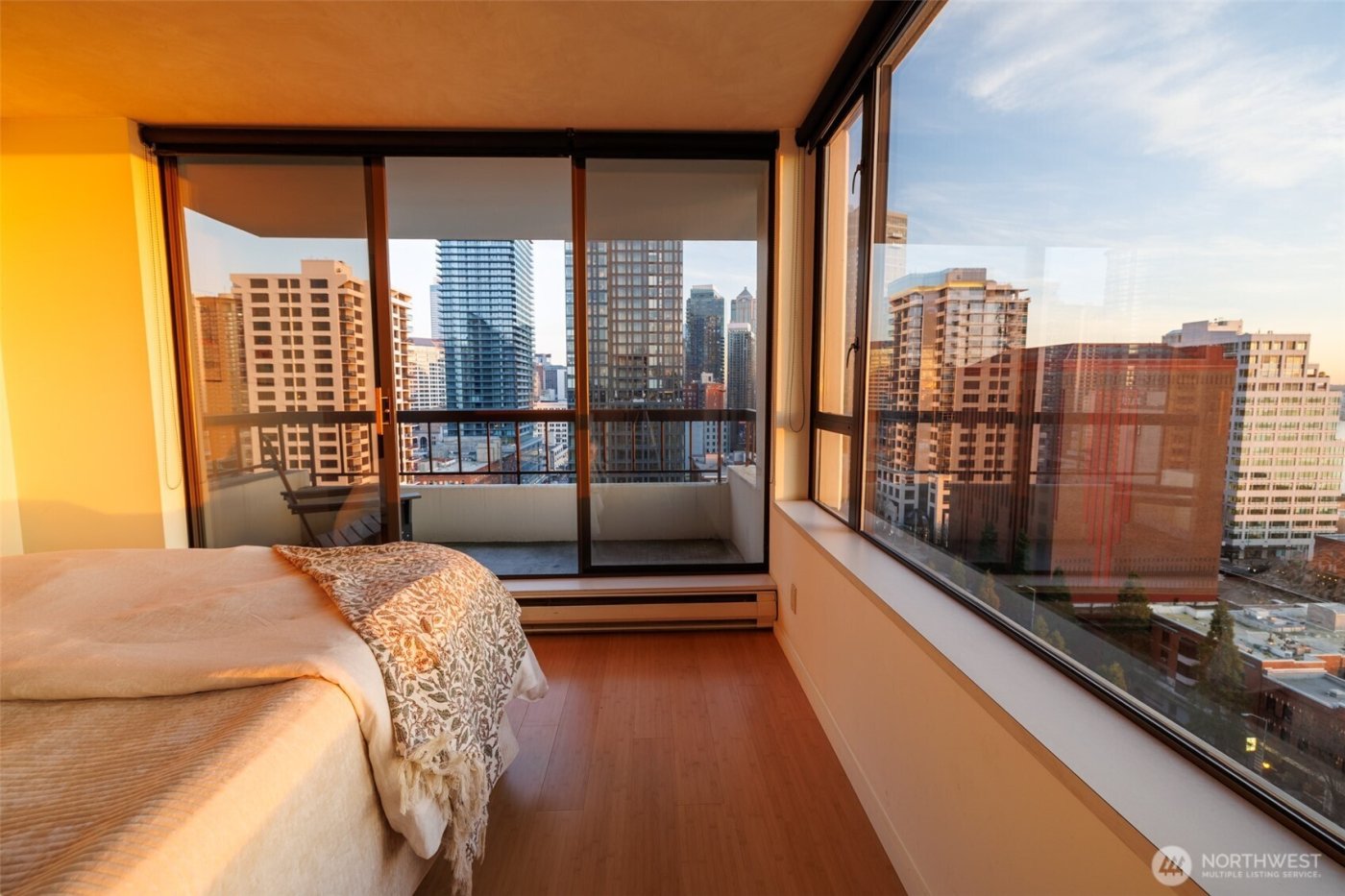 2201 3rd Avenue #2003, Seattle, WA 98121