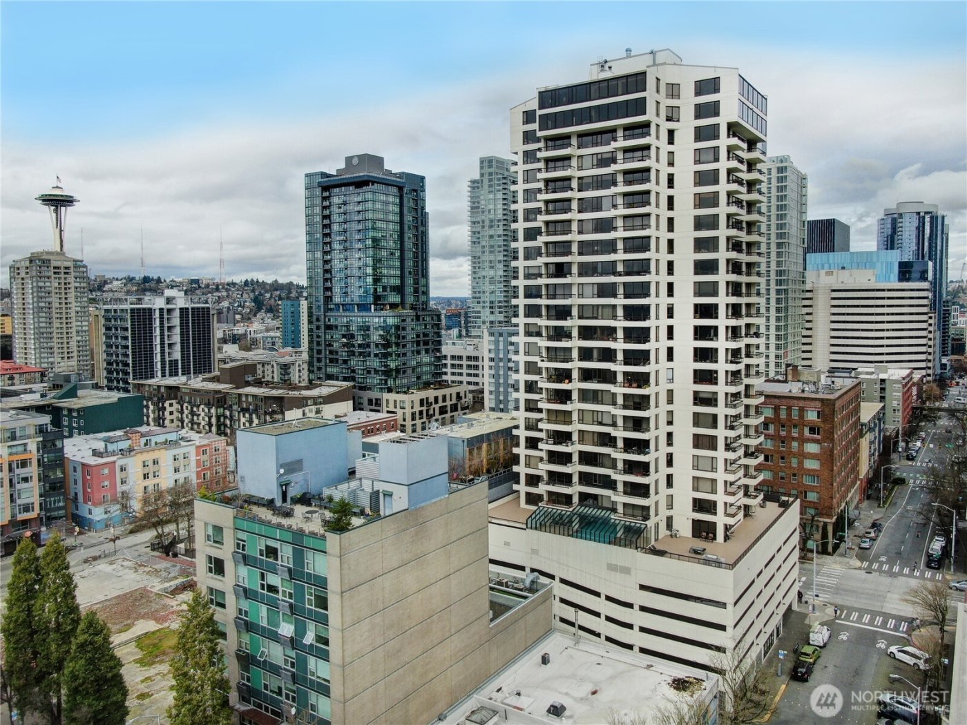 2201 3rd Avenue #2003, Seattle, WA 98121