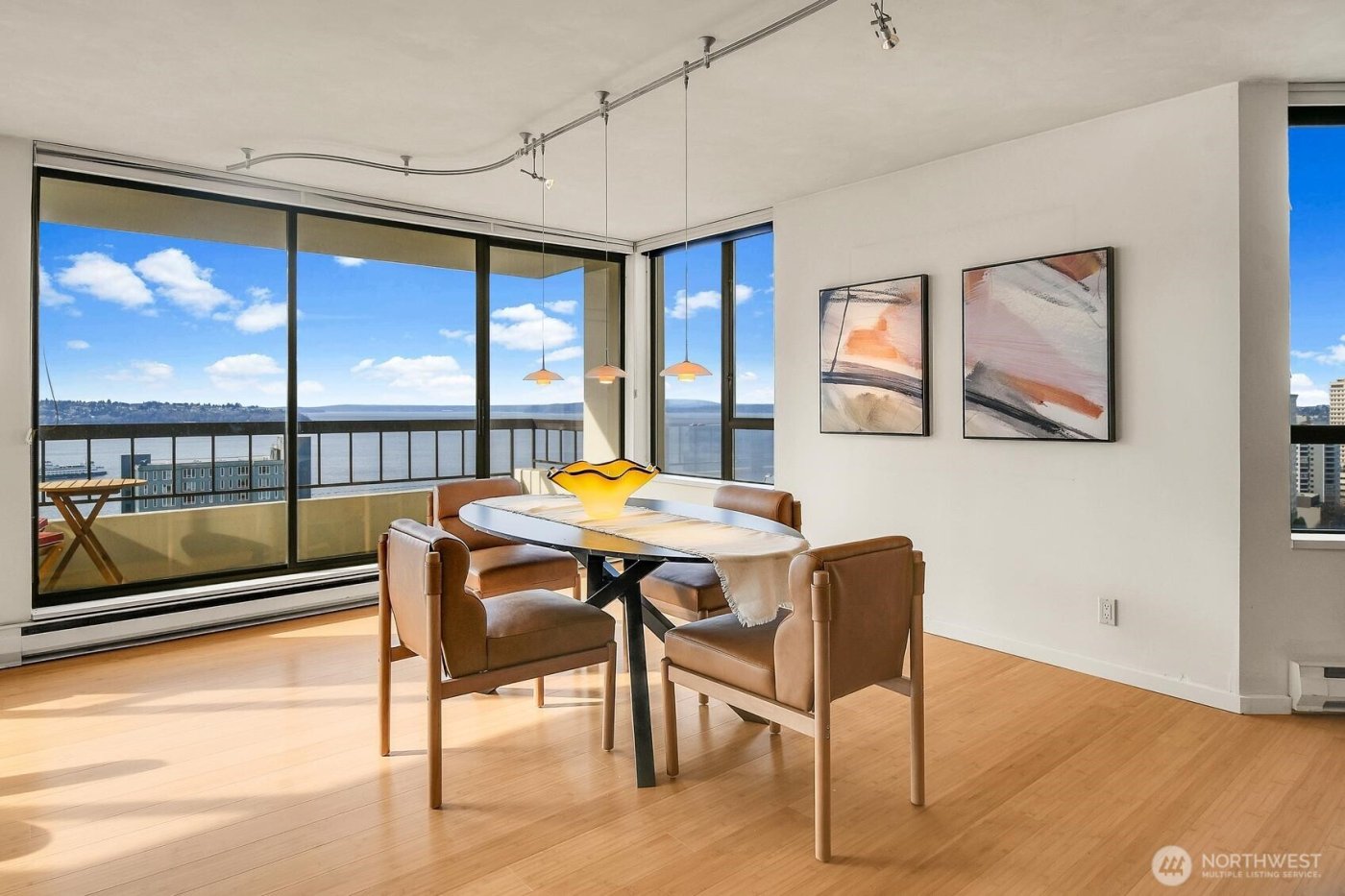 2201 3rd Avenue #2003, Seattle, WA 98121