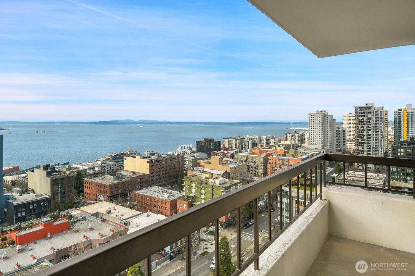 2201 3rd Avenue #2003, Seattle, WA 98121