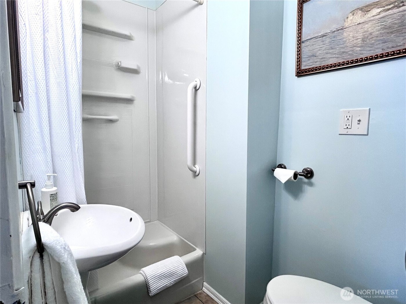 3744 NE 165th Street , Lake Forest Park, WA 98155