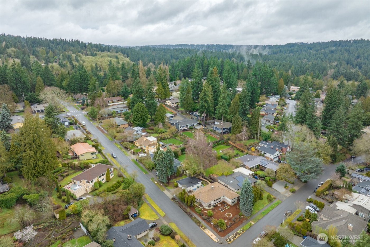 3744 NE 165th Street , Lake Forest Park, WA 98155