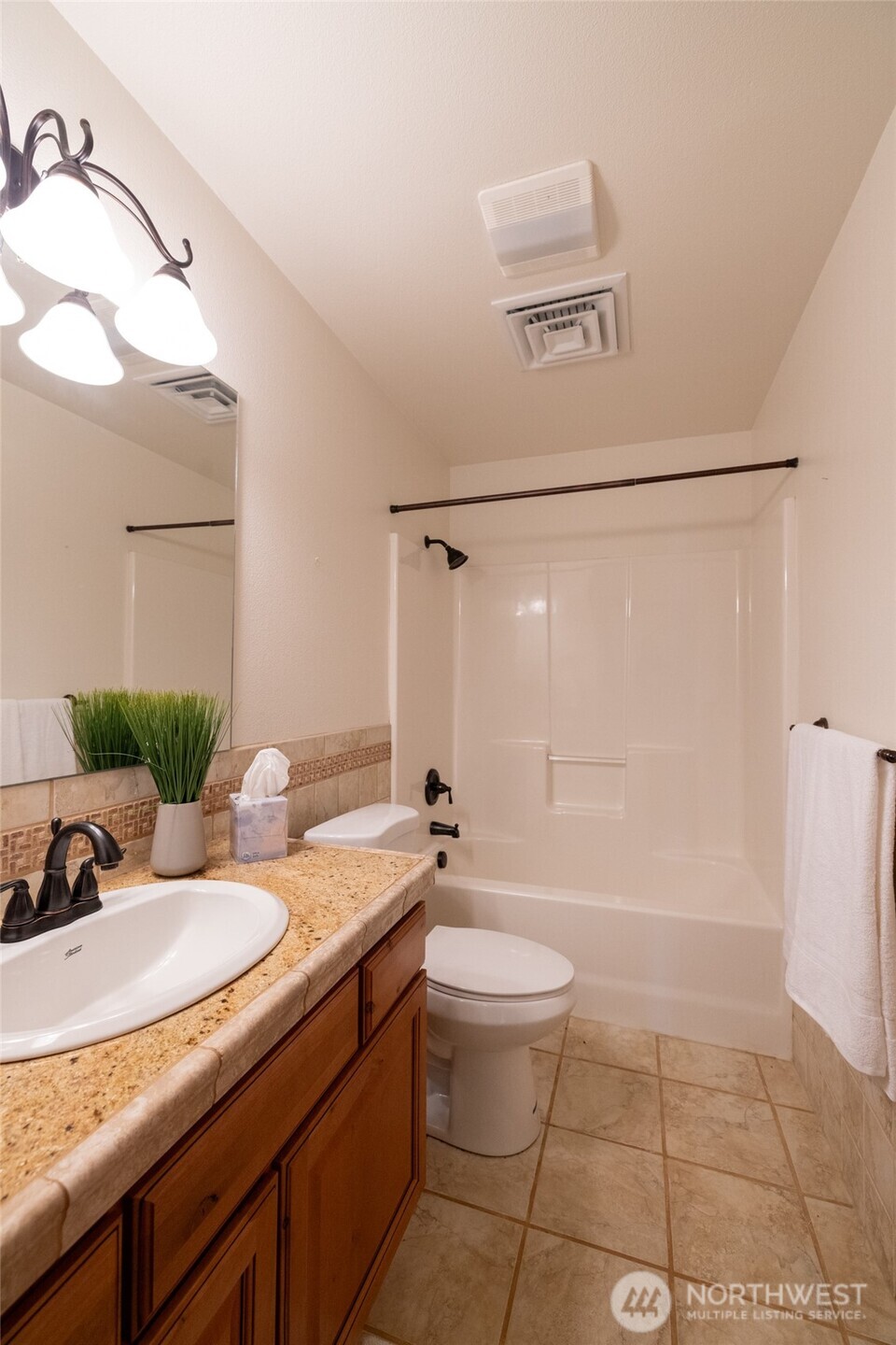 461 Avery Road E #35, Chehalis, WA 98532