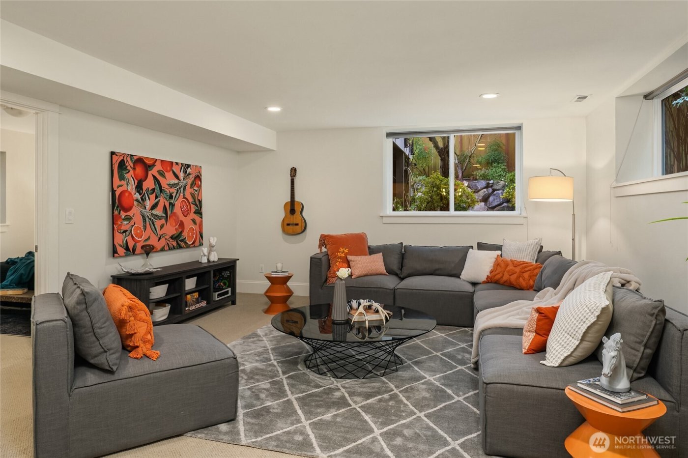 5537 37th Avenue NE, Seattle, WA 98105