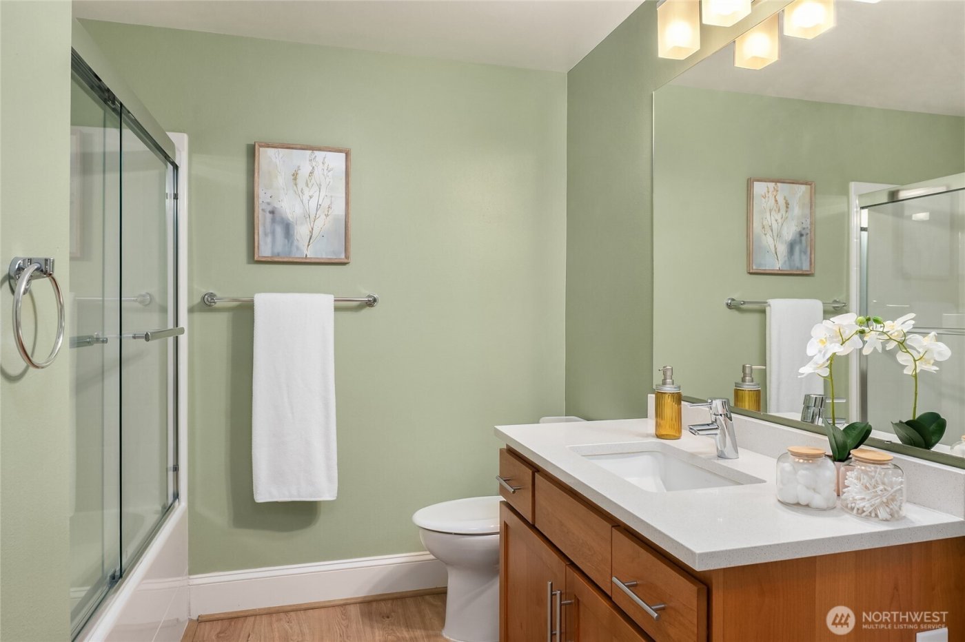 5537 37th Avenue NE, Seattle, WA 98105