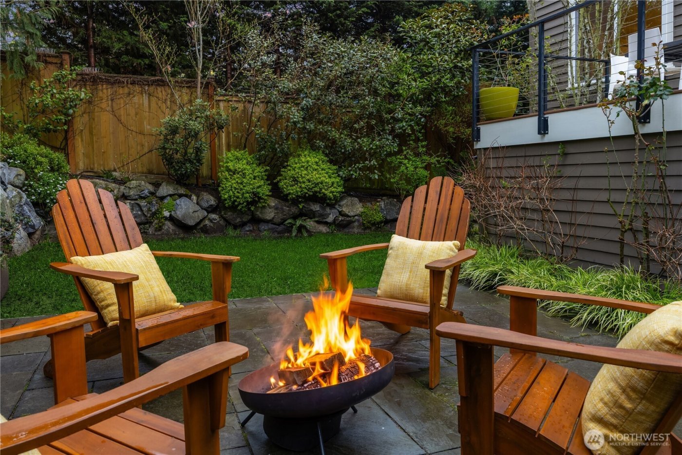 5537 37th Avenue NE, Seattle, WA 98105