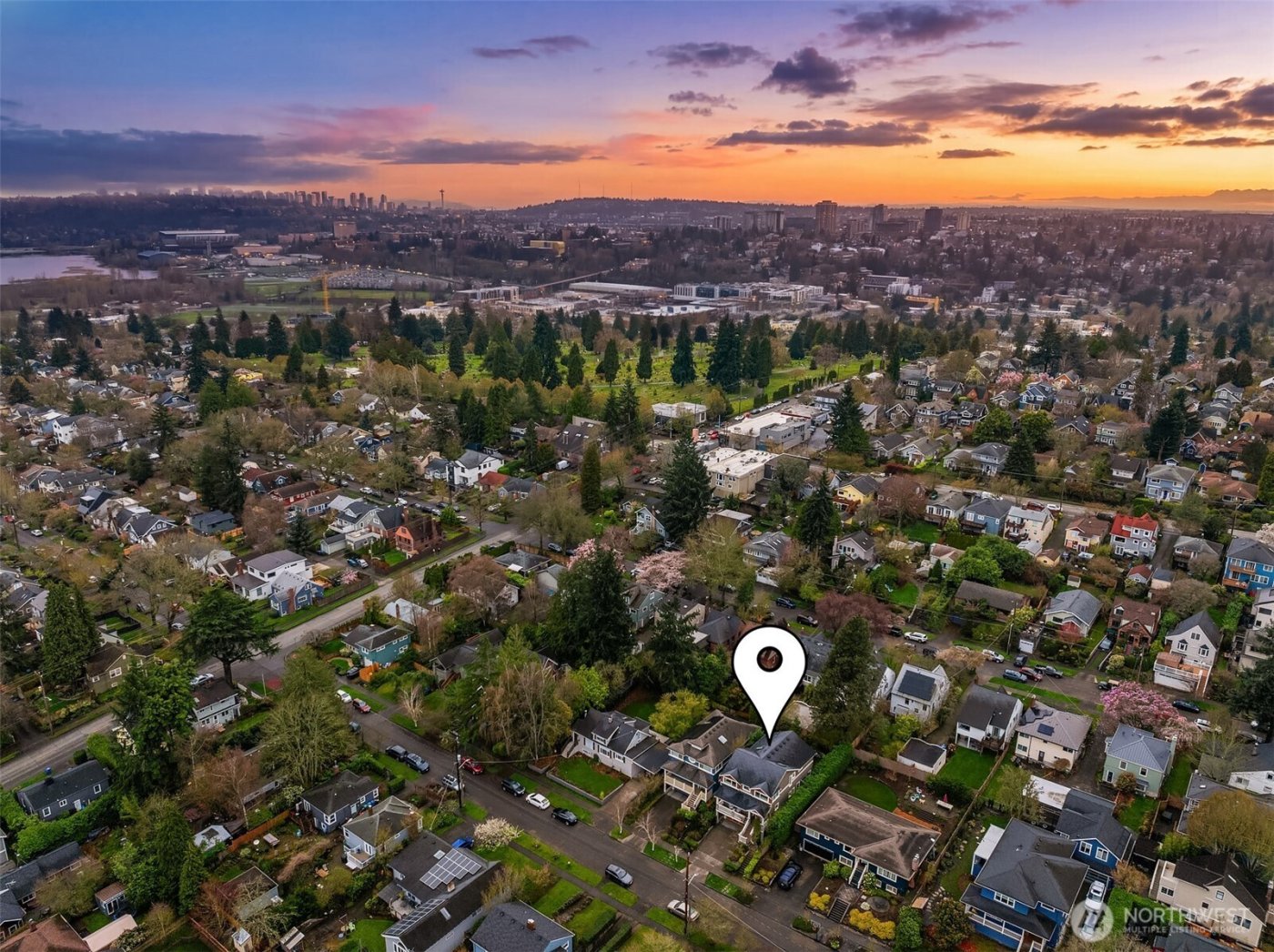 5537 37th Avenue NE, Seattle, WA 98105