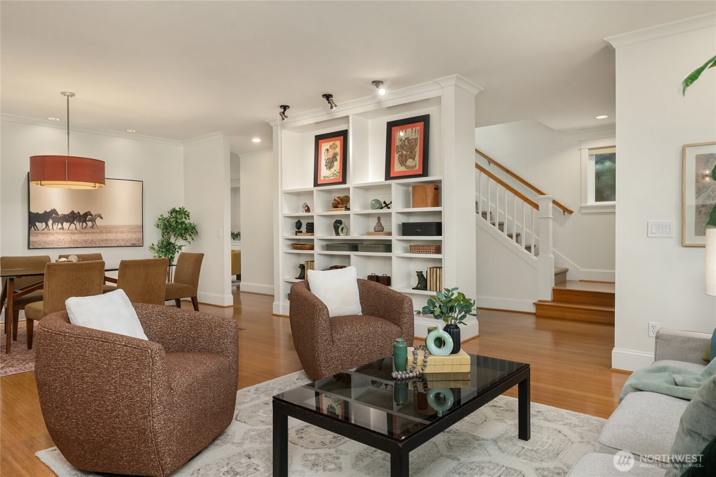 5537 37th Avenue NE, Seattle, WA 98105