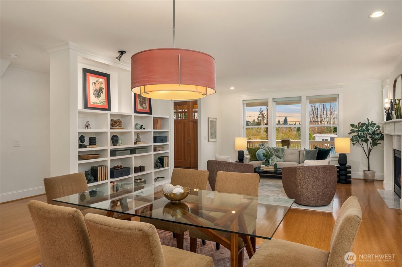 5537 37th Avenue NE, Seattle, WA 98105