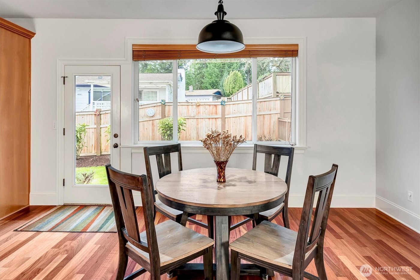 1628 154th Avenue SE, Bellevue, WA 98007-6147